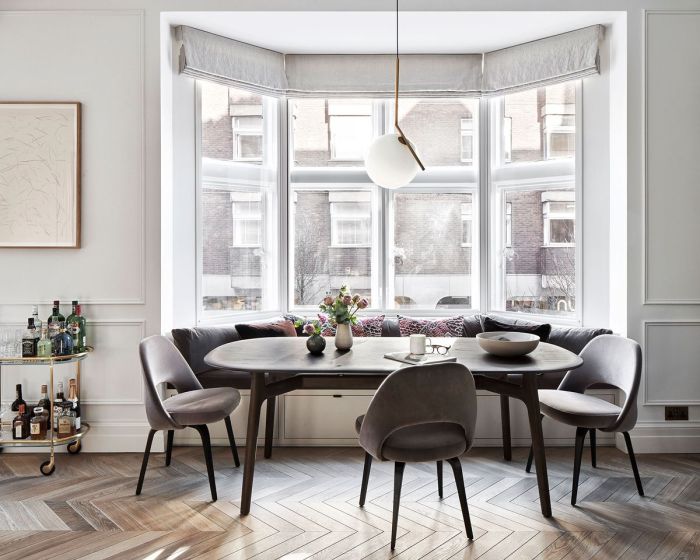 How to decorate a small square dining room